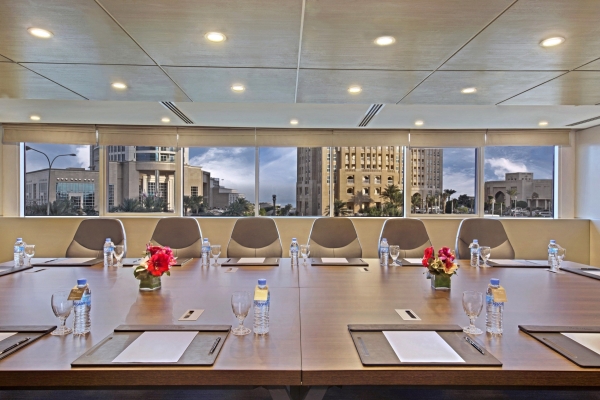 Curve Hotel (Doha)